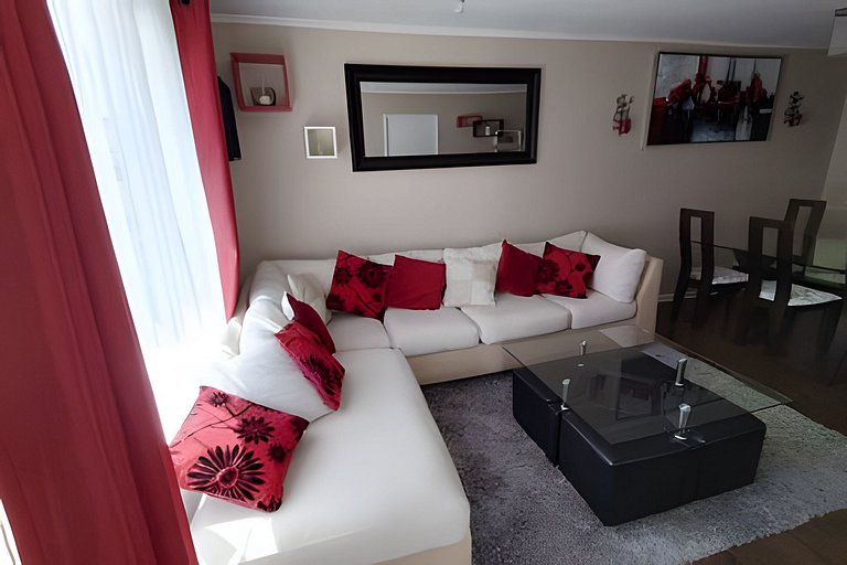 Casa a 10 minutos del centro. 3 Dorm. y 2 baños