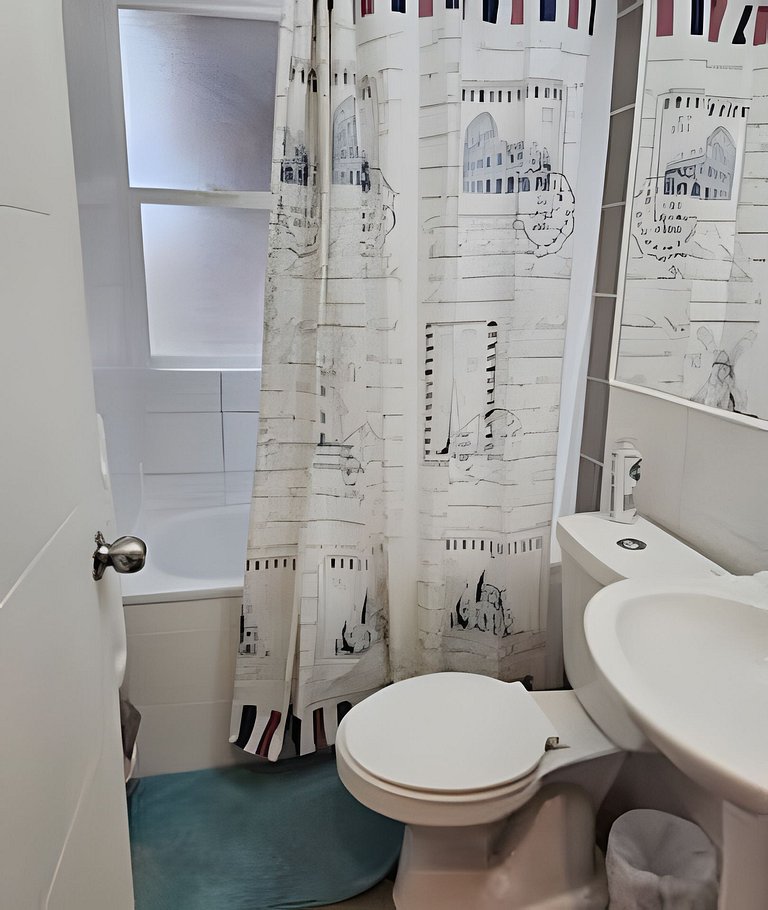 Casa a 10 minutos del centro. 3 Dorm. y 2 baños