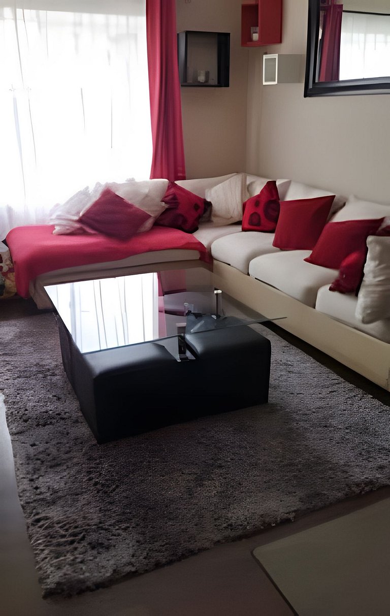 Casa a 10 minutos del centro. 3 Dorm. y 2 baños