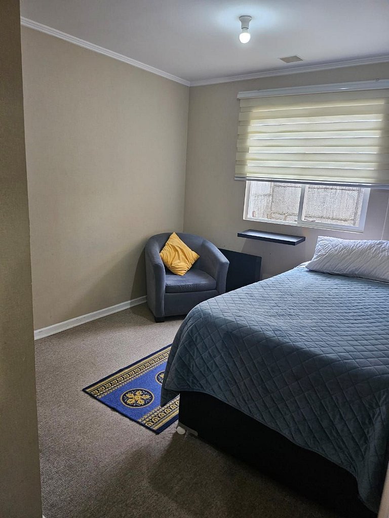 Casa a 10 minutos del centro. 3 Dorm. y 2 baños