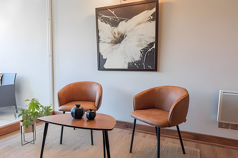 Departamento en condominio a pasos del centro.