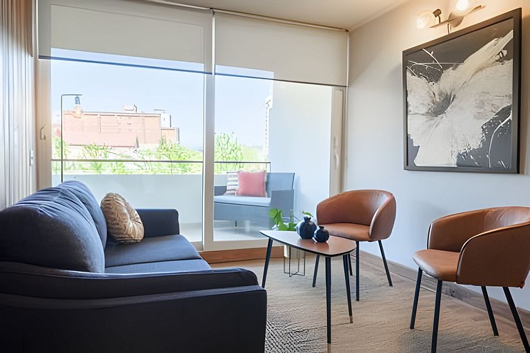 Departamento en condominio a pasos del centro.