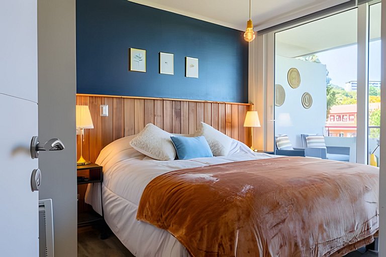 Departamento en condominio a pasos del centro.